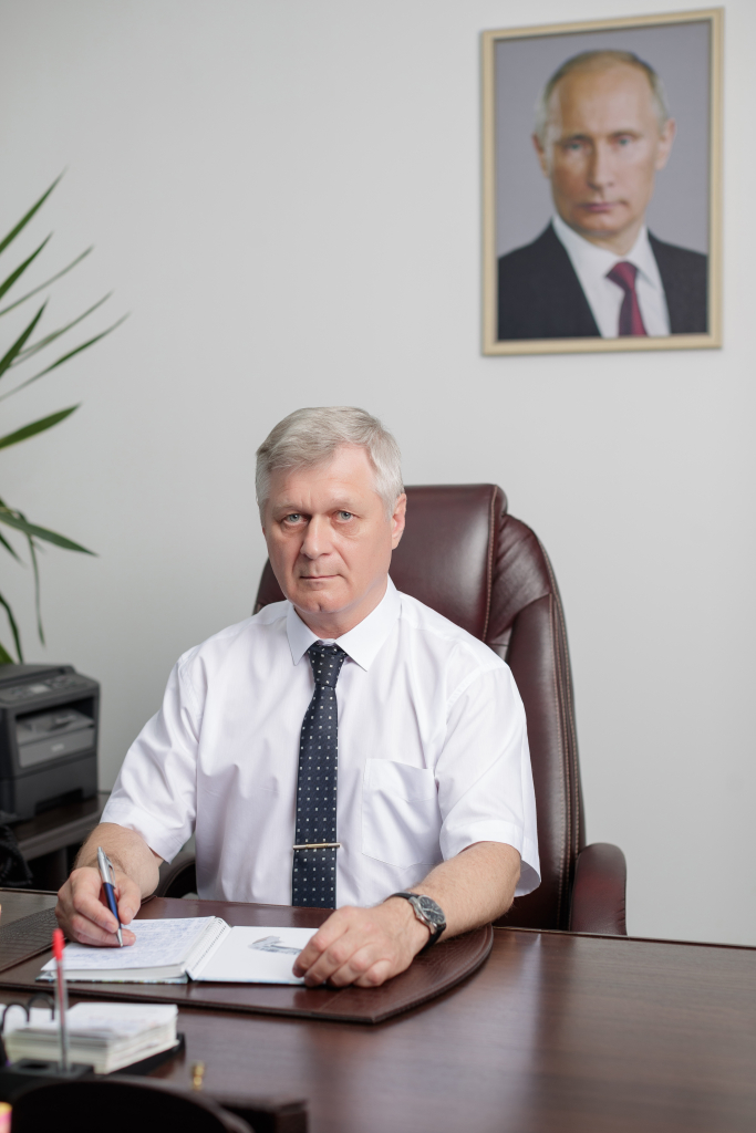 Генеральный директор